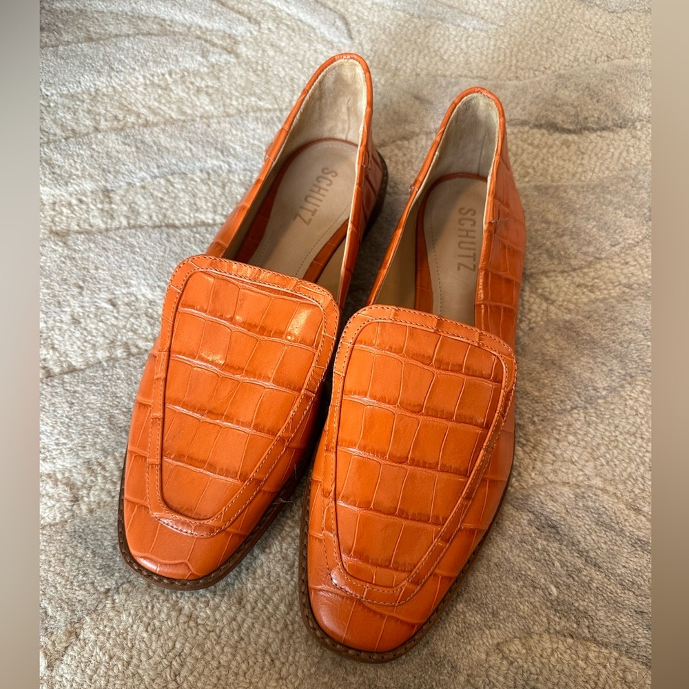Schutz Hada Croco Print Leather Loafers in New Ochre NEVER WORN!